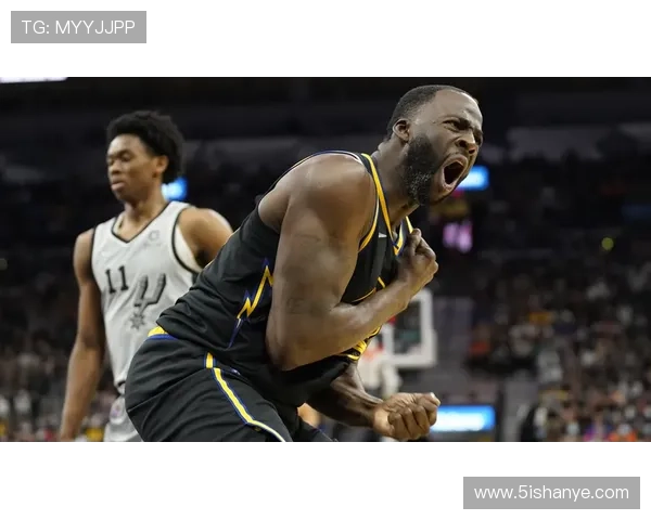 进攻高效难掩关键犯规 追梦正负值-19